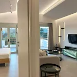 Apartment Aura
